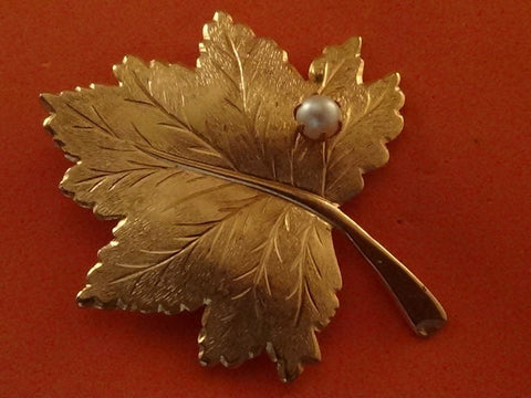 Sarah Coventry Vintage Signed Whispering Leaf with Faux Pearl Brushed Gold Tone Pin