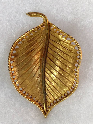 B.S.K. Beauty in Gold "Leaf Pin"... Clean Cut Design Nature Lovers Love...