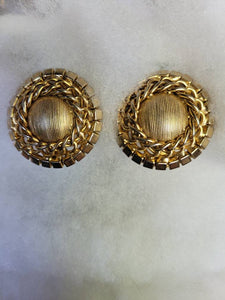 CLASSIC HOBE 1950S Glamor in Gold Earrings