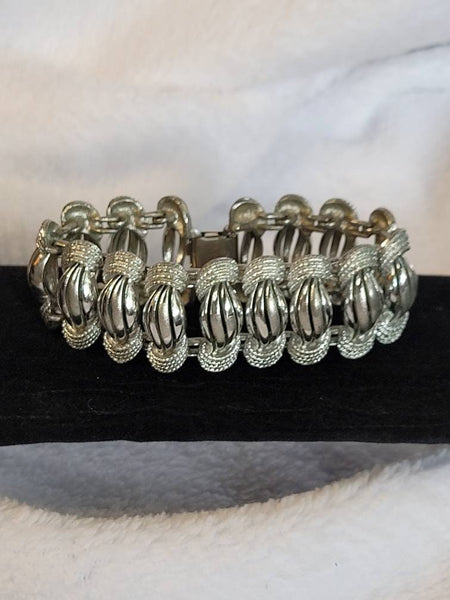 Coro Charisma Artsy Silver Style Bracelet 50s