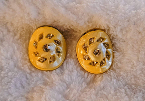 Sunshine and Sparkle Yellow Lucite Earrings Rhinestone Accent Wavy Disc Clips