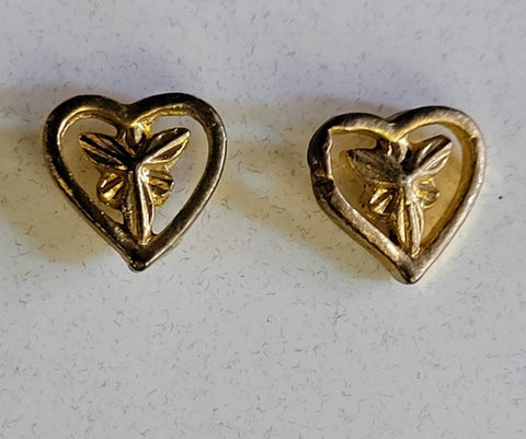 Deco Heart Earrings Little Golden Vintage  Treasures Sweet Petitie Light & Lovely Holiday Perfection for Giftgiving at Holidays IE Valentine