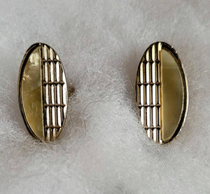 Vintage Deco Cufflinks Mother of Pearl on Scored Silver Oval Mid Century Men's & Company Jewelry..!