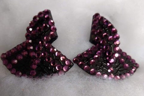 Rhinestone Purple Pizzazz Ear Art..!   Swinging Sparkle Black Base Post Earrings ...  Razzle & Dazzle