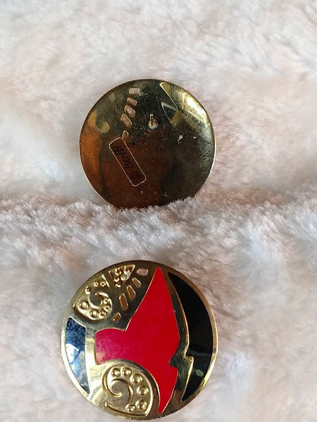 Berebi Classics Black Red Enamel on Gold... Light & Lovely look at the Incredible Eighties... Dial that Style