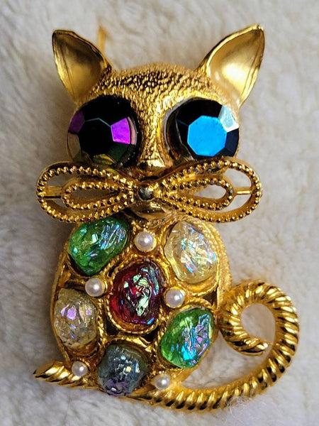 Kute Kitty Vintage  Treasure  by Delightful  Hollycraft Moonrock Magic