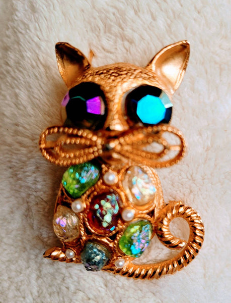 Kute Kitty Vintage  Treasure  by Delightful  Hollycraft Moonrock Magic