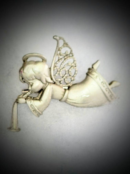 JJ Vintage 1980s Lovely Pewter Angel Brooch