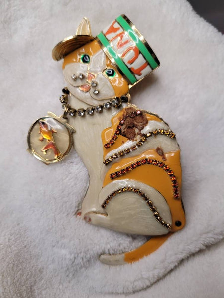 Lunch At The Ritz signed on this FOREVER  FABULOUS Catlovers Articulated Statement  Piece  "Vintage Cat & The Goldfish Pin"