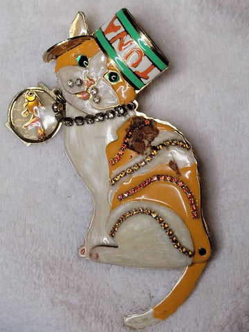 Lunch At The Ritz signed on this FOREVER  FABULOUS Catlovers Articulated Statement  Piece  "Vintage Cat & The Goldfish Pin"