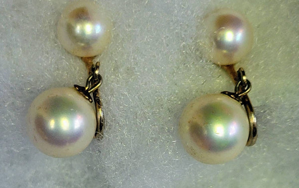 Pretty Pearl's Swinging like The Sixties Earrings..!