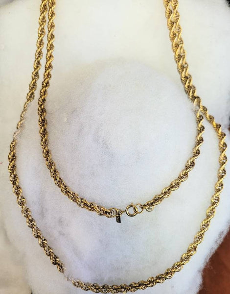 Monet Gold 48 inch 1960s Vintage Chain