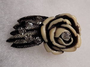 Exquiste 1930s Rare Plastics Rhinestone & Rosebud Brooch