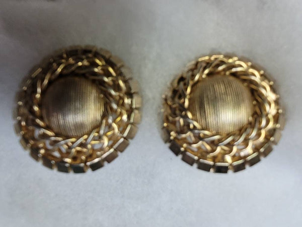 CLASSIC HOBE 1950S Glamor in Gold Earrings