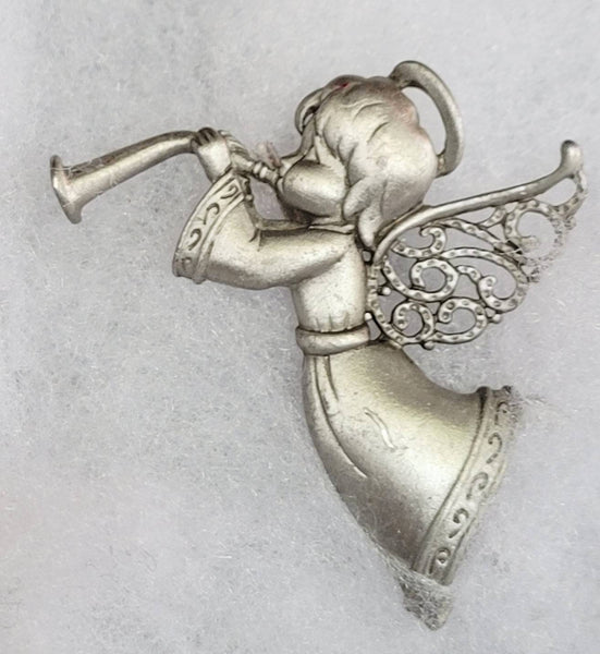 JJ Vintage 1980s Lovely Pewter Angel Brooch