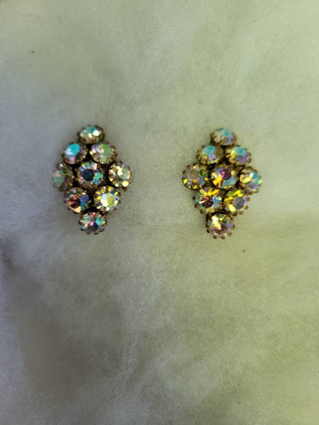 Stunning  Sparklers  BEAUTIFUL VINTAGE Exquiste  Earware