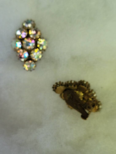 Stunning  Sparklers  BEAUTIFUL VINTAGE Exquiste  Earware