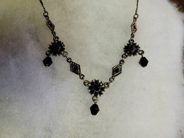 Sweet Style Silver & Black Necklace