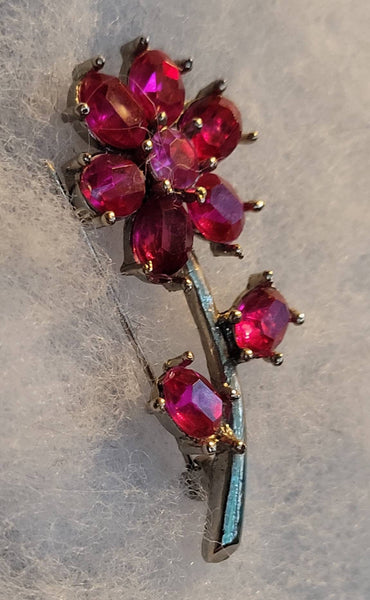 Pretty Pink Rhinestone Flower Vintage Brooch