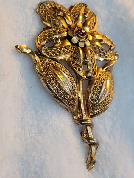 Golden Flower Brooch Vintage Detail