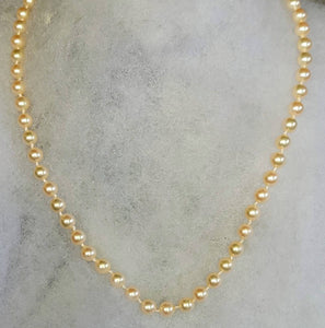 Magical  Marvella Vintage Faux Pearl Necklace