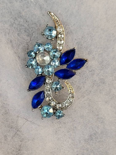 Twin Brooches Brilliant Blues Vintage