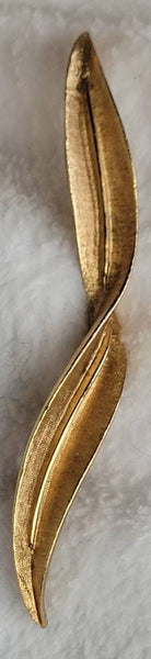 Coro Golden Leaf Brooch 1950s