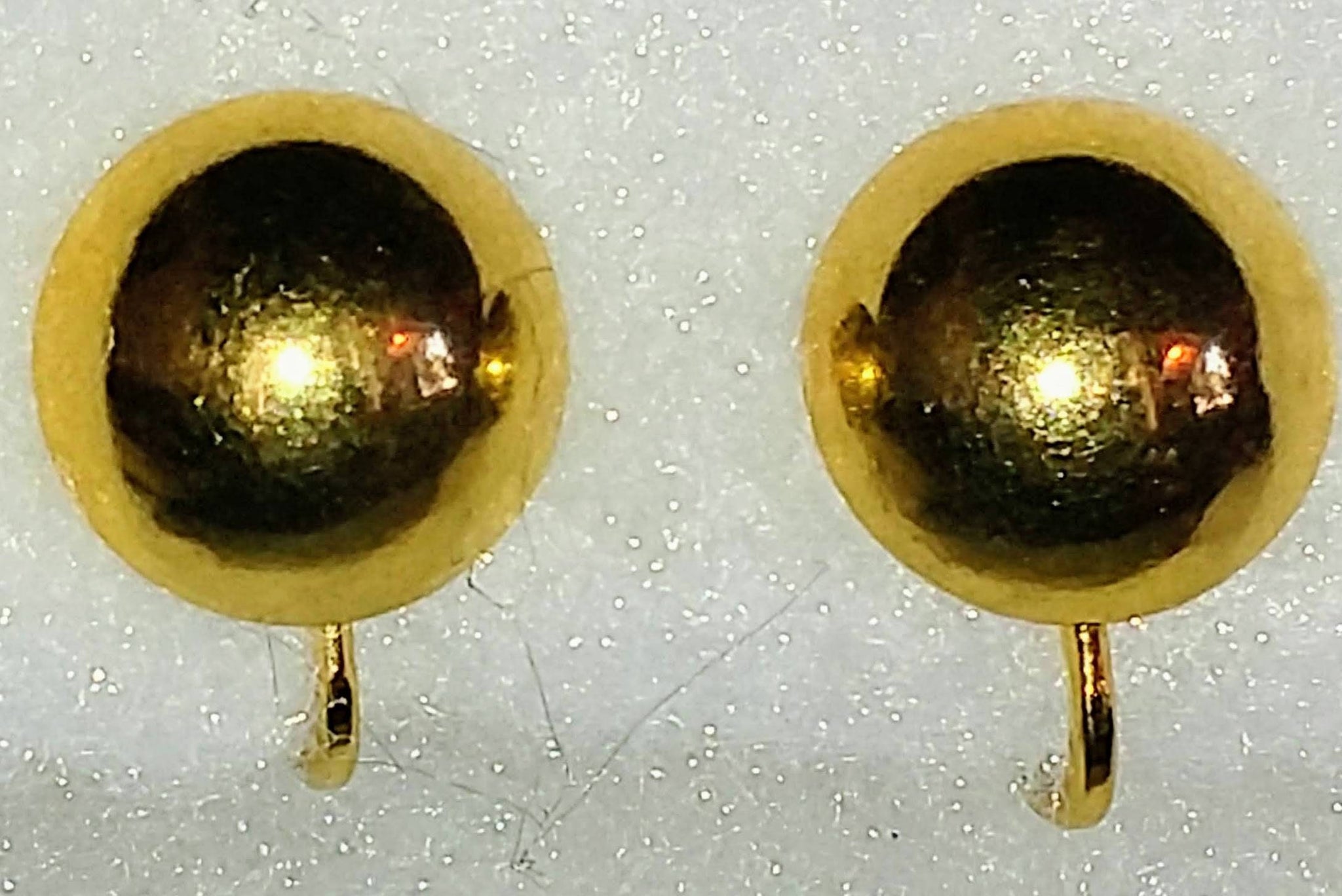 Trifari Classic Gold Clips circa 60s...
