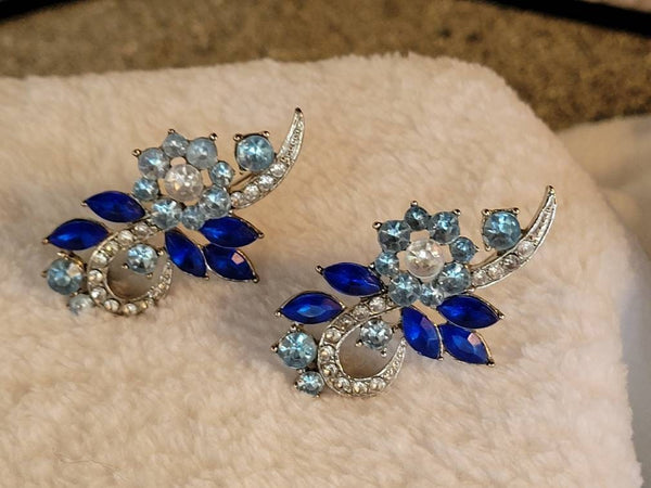 Twin Brooches Brilliant Blues Vintage