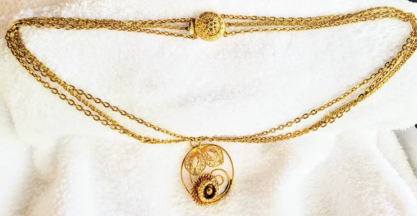 Coro Gold Gorgeous  Paure Set. 1970s Rocks