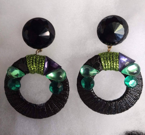 Sparkling Black Hoops 1980s Feather weight Statemebts