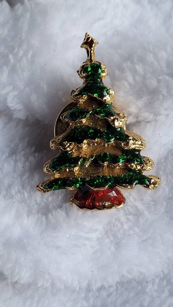 Christmas Tree Button Cover Vintage Treasure