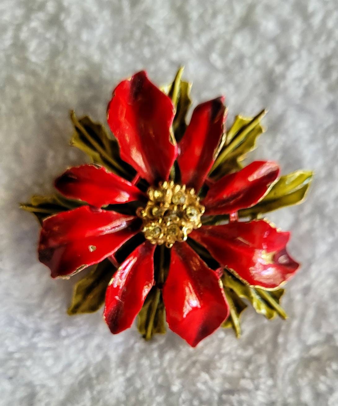 Vintage  ART Poinsettia Brooch 1970s