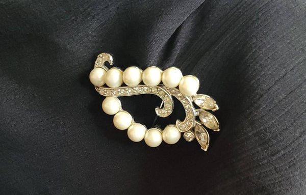 Magnificent Marvella Pearl & Rhinestone Parure Mid Century Magic. !