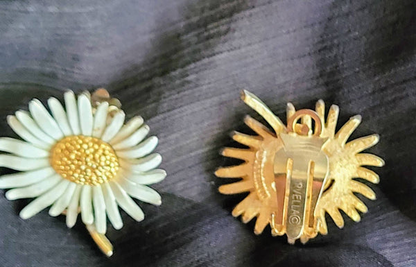 Mid Century Marvella Daisy Earrings