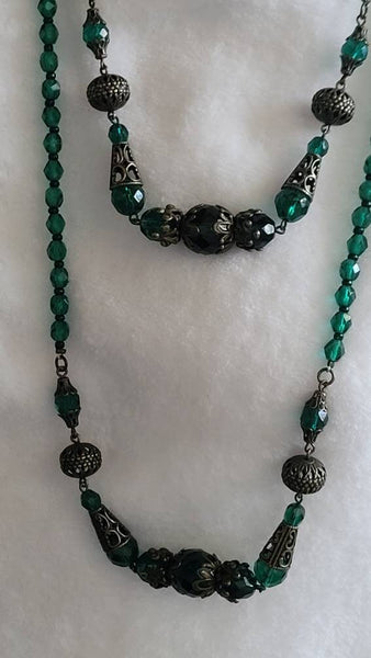 Roaring 20s Deco Necklace Timeless  Treasure Emerald Green with Inticate Filigree 54 in.