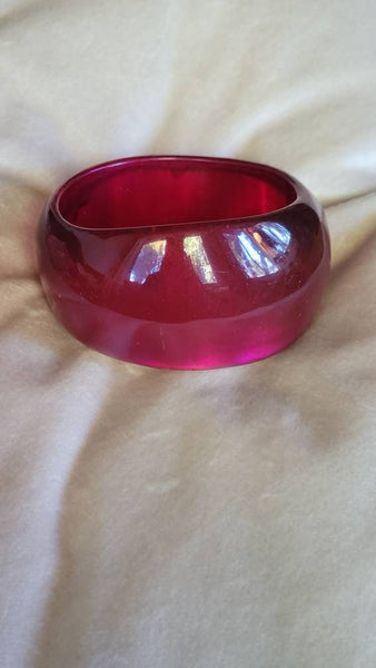 Passion Pink Acrylic Bracelet Lean Sensual Lines Comfort Class Feel