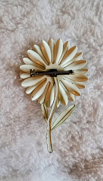 Flower Power. ! 3 in White Enamel Daisy Pin... Happy 60th Birthday 1960s  Vintage Jewelry..!