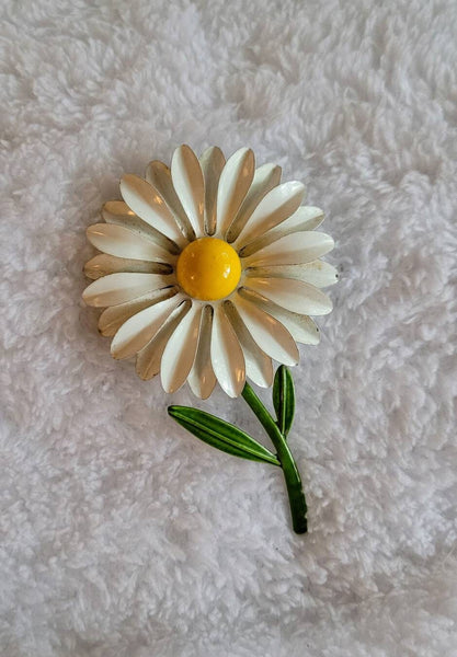 Flower Power. ! 3 in White Enamel Daisy Pin... Happy 60th Birthday 1960s  Vintage Jewelry..!