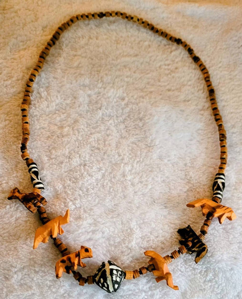 Wood and Wildlife Handcarved Wooden Animal Necklace circa 80s Treasure