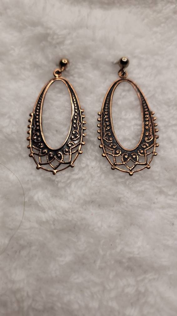 Copper Oval Filligree Earrings Sweet Delicate Vintage Treasure