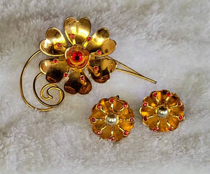 1940s Parure Pearl Ruby Gold Floral Theme Exquisite Vintage