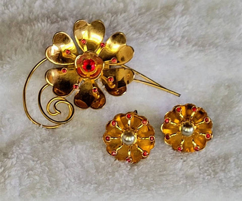 1940s Parure Pearl Ruby Gold Floral Theme Exquisite Vintage