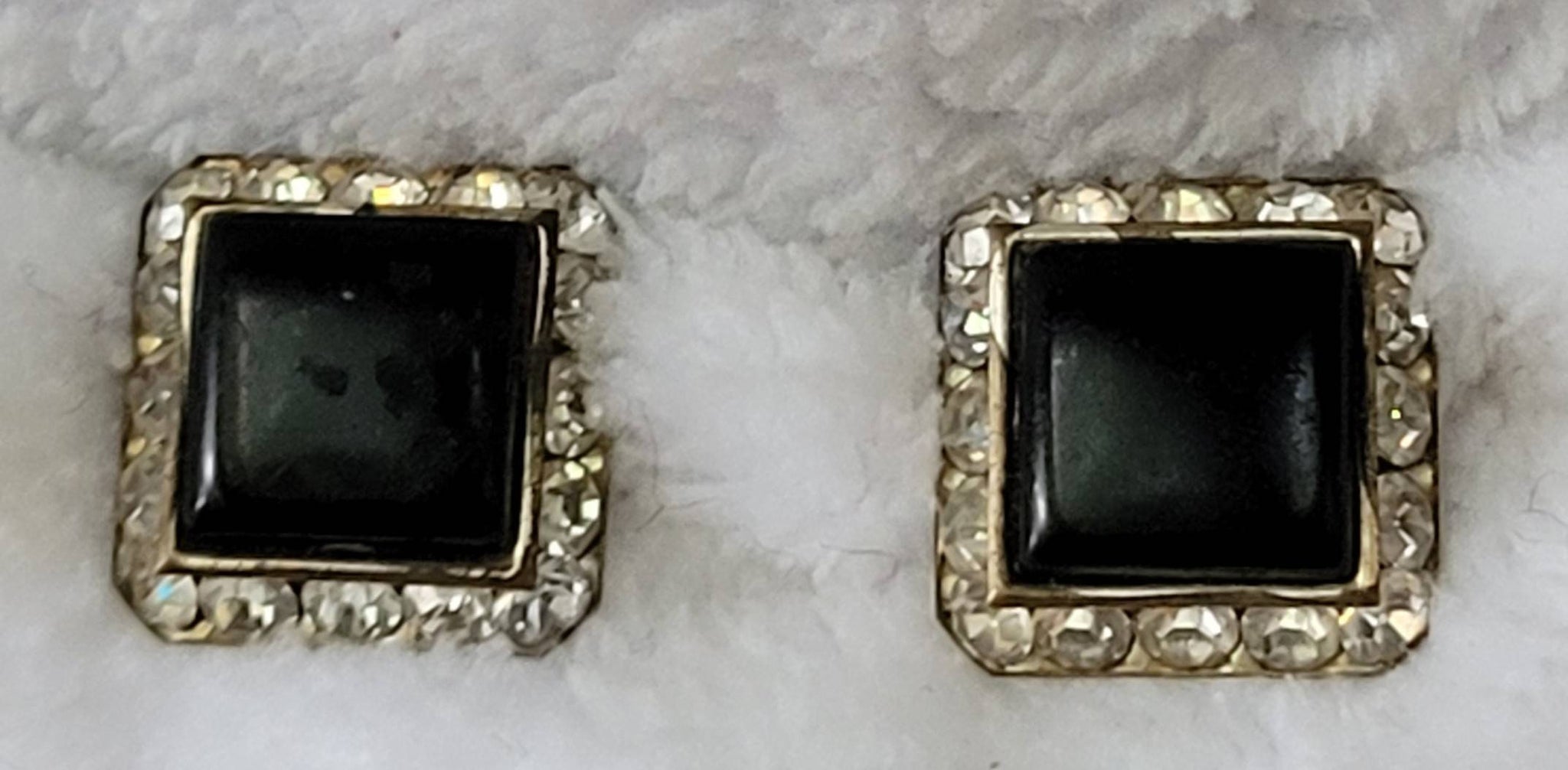 1940s Classic Black Square and Rhinestones Comfy Clips Sparkle