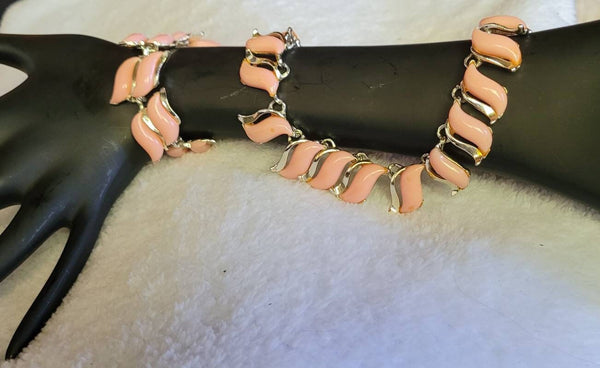 Classic 50s Pink Set Thermoset Necklace Bracelet with Matching Bracelet