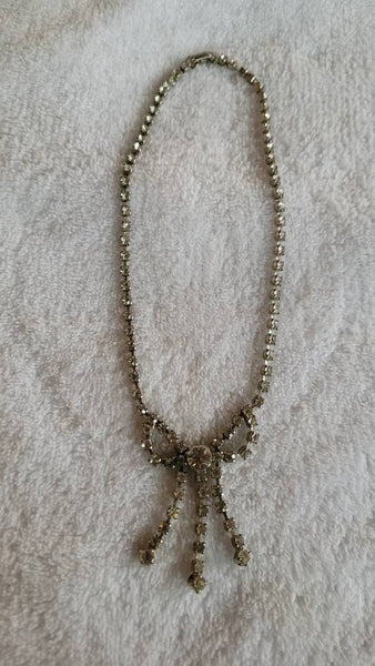 Dazzling Diamante 1950s Rhinestone Bow Tie Necklace