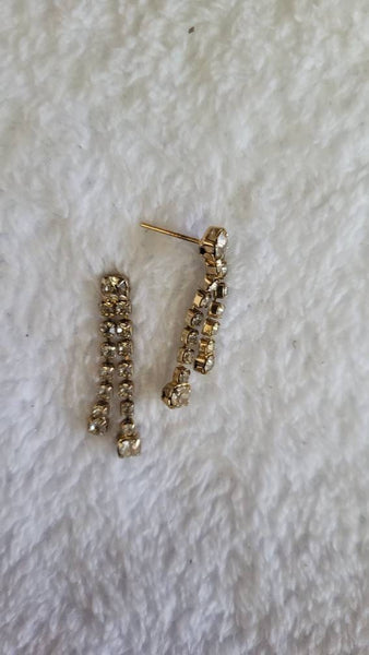 Radiant Dazzling  Dangling Rhinestones Collection Photo Drop Rhinestones 50s Earrings Rich and Radiant Classics in Simple Sparkle