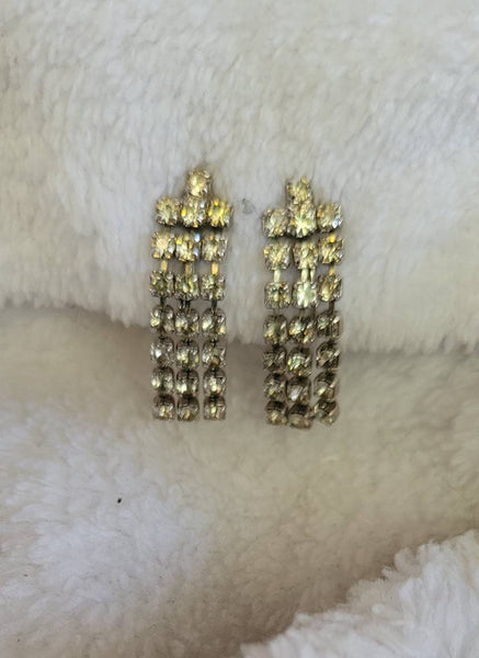 Rhinestones Earrings Tre Shine. ! 3 Rows of Dancing in the Light 1950 Fun Fifties Fabulous