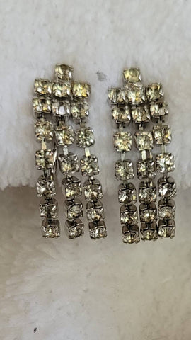 Rhinestones Earrings Tre Shine. ! 3 Rows of Dancing in the Light 1950 Fun Fifties Fabulous