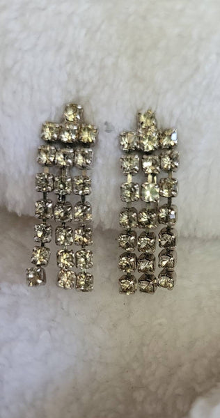 Rhinestones Earrings Tre Shine. ! 3 Rows of Dancing in the Light 1950 Fun Fifties Fabulous